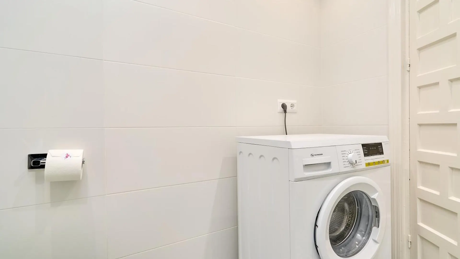 Large One Bed Apt Нерха