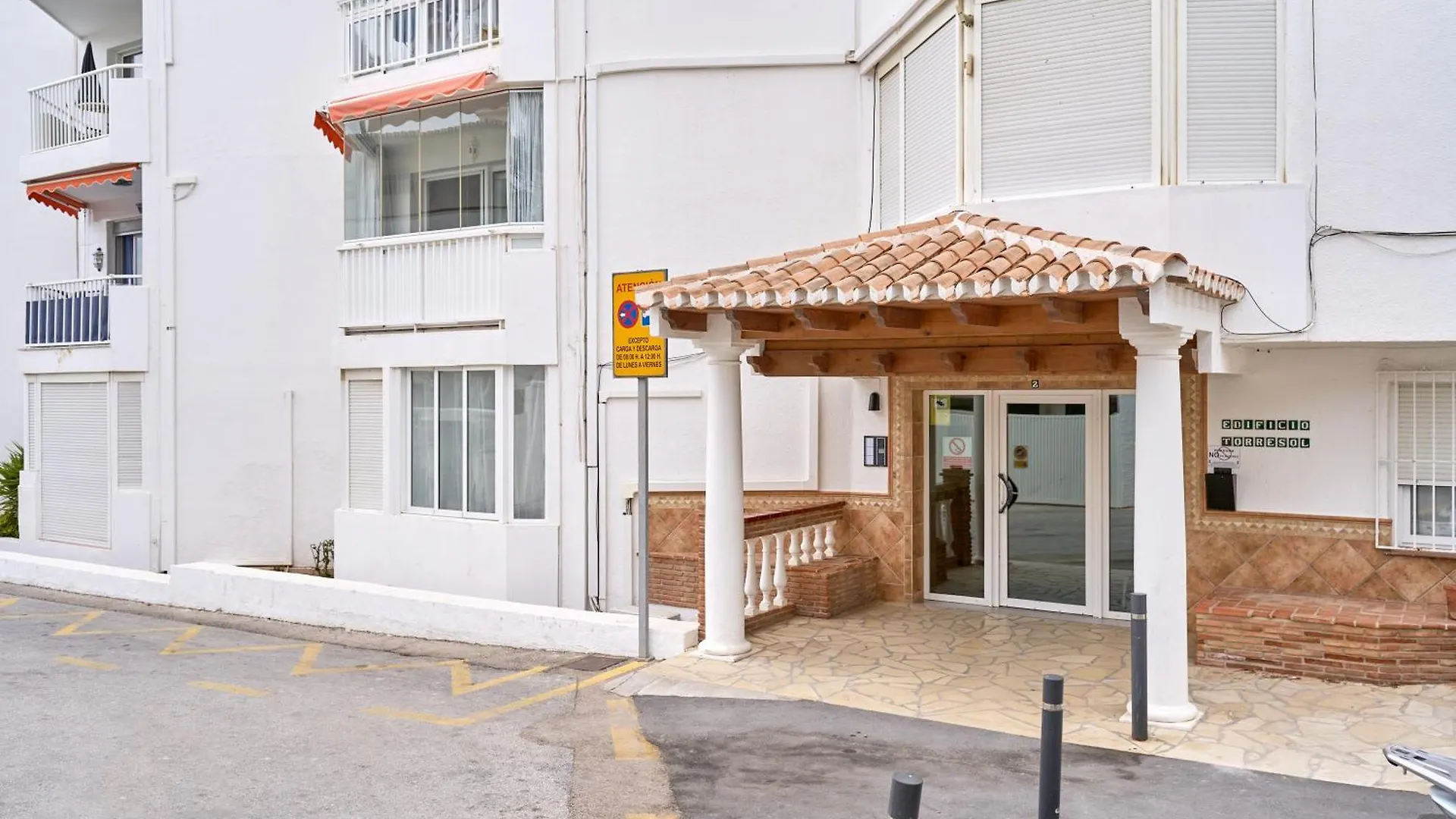 Large One Bed Apt Nerja